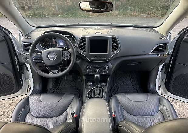 Jeep Cherokee 2023 — լուսանկար 5