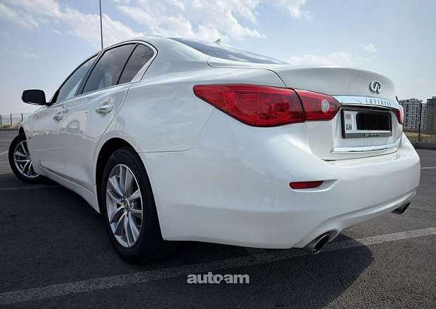 Infiniti Q50