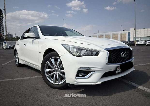 Infiniti Q50