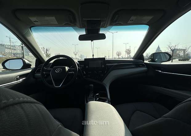 Toyota Camry 2021 — լուսանկար 6