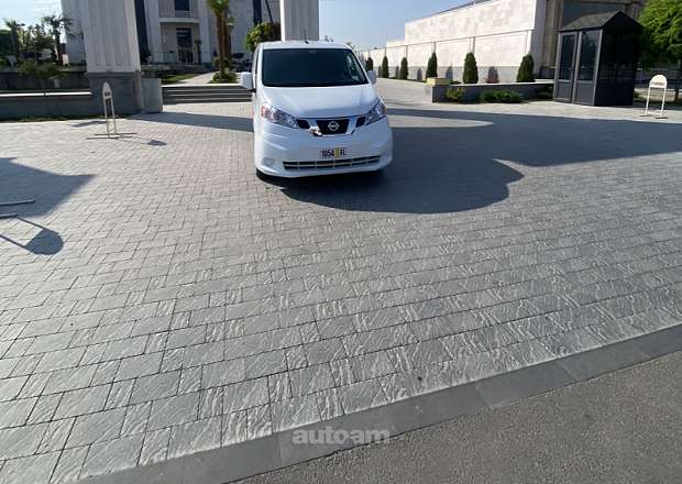 Nissan NV200 2021 — լուսանկար 2