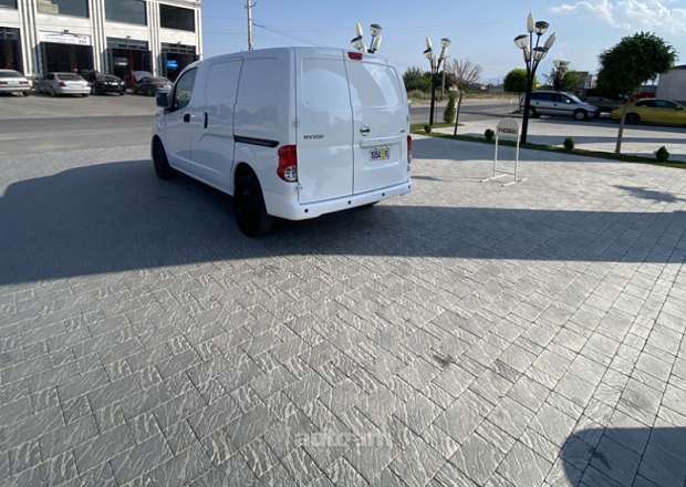 Nissan NV200 2021 — լուսանկար 3
