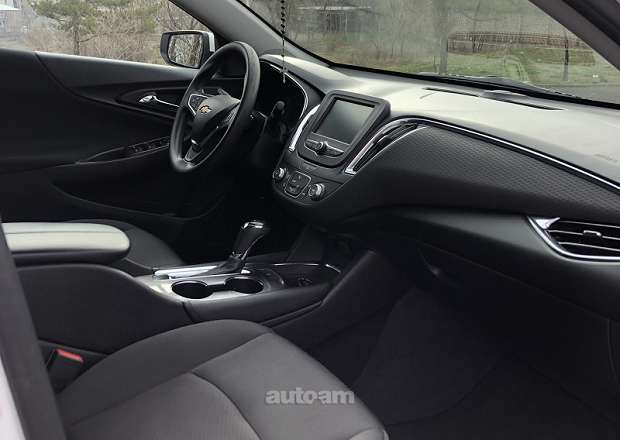 Chevrolet Malibu 2018 — լուսանկար 9