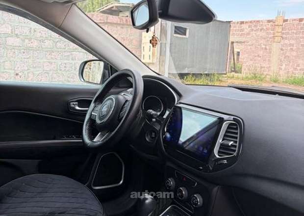 Jeep Compass 2018 — photo 6