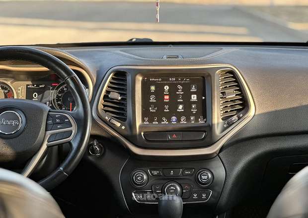 Jeep Cherokee 2016 — լուսանկար 4