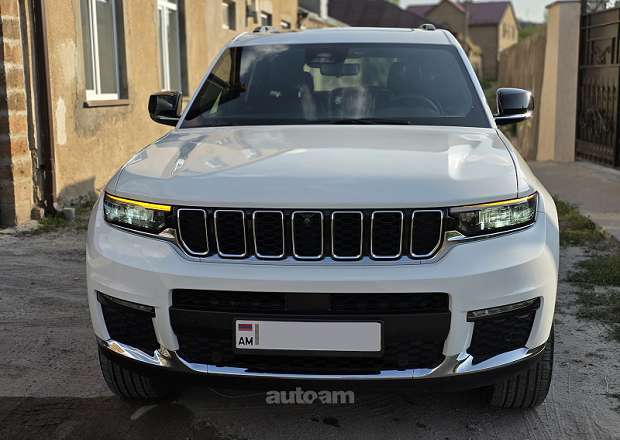 Jeep Grand Cherokee 2024 — фото 1