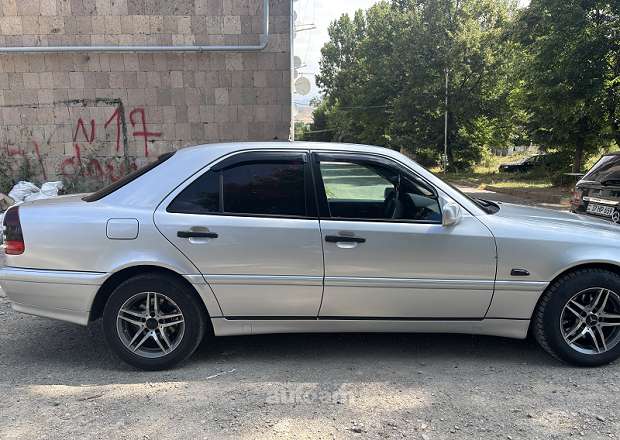 Mercedes-Benz C 240 1998 — լուսանկար 3