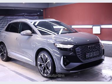 Audi Q4 e-tron  2023 