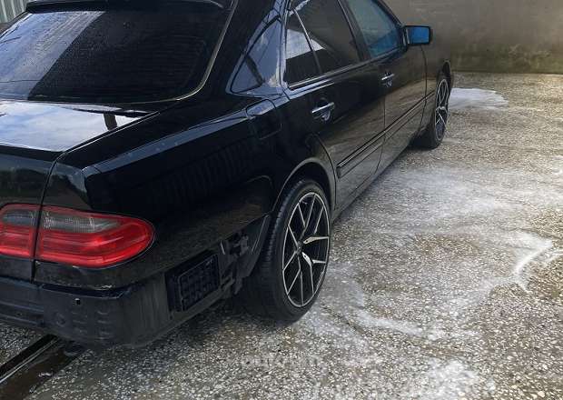Mercedes-Benz E 320 1998 — լուսանկար 3