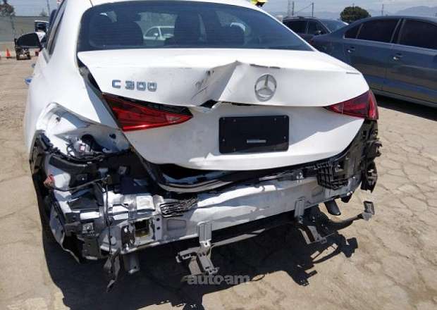 Mercedes-Benz C 300