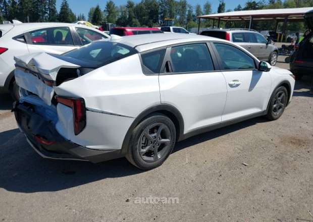 Kia K4