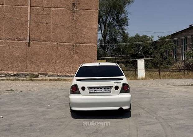 Toyota Altezza 2002 — լուսանկար 4