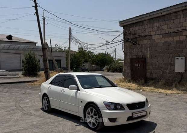 Toyota Altezza 2002 — լուսանկար 3