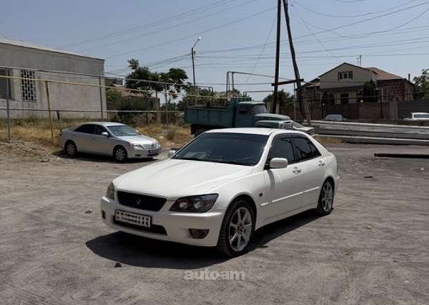 Toyota Altezza 2002 — լուսանկար 2