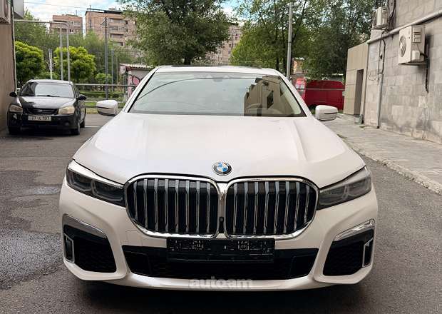 BMW 750