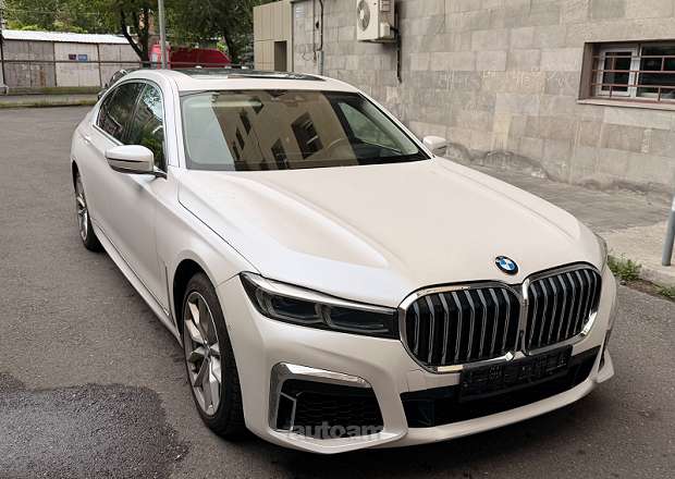 BMW 750