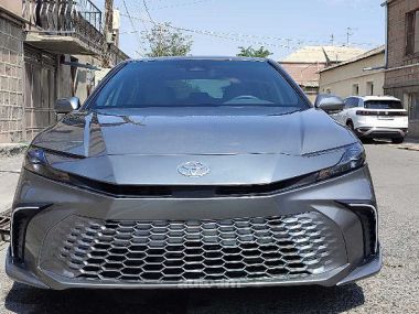 Toyota Camry  2025 
