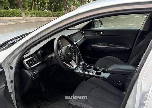 Kia Optima 2018 — photo 7