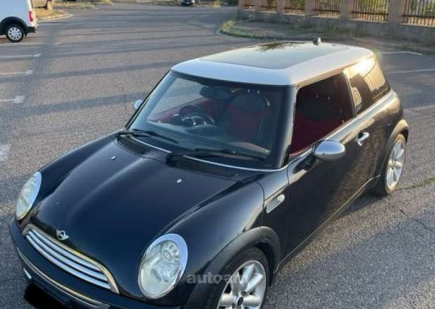 Mini Cooper 2004 — photo 1