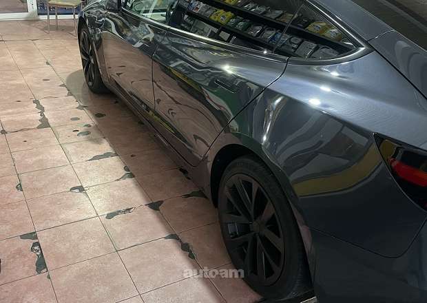 Tesla Model 3 2023 — լուսանկար 5