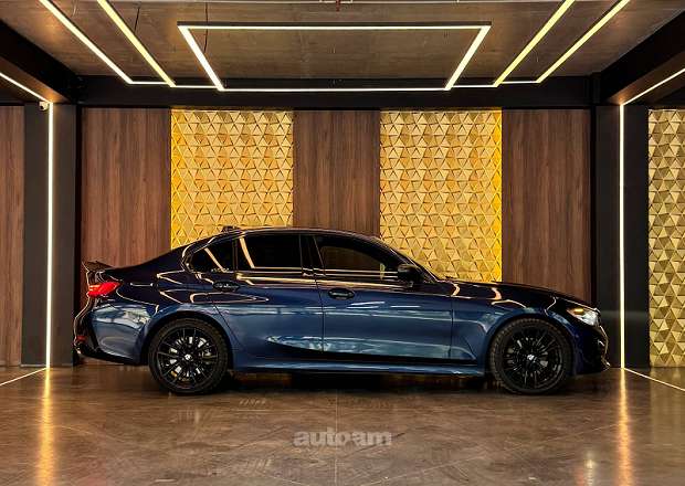 BMW 330