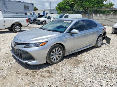 Toyota Camry  2020 