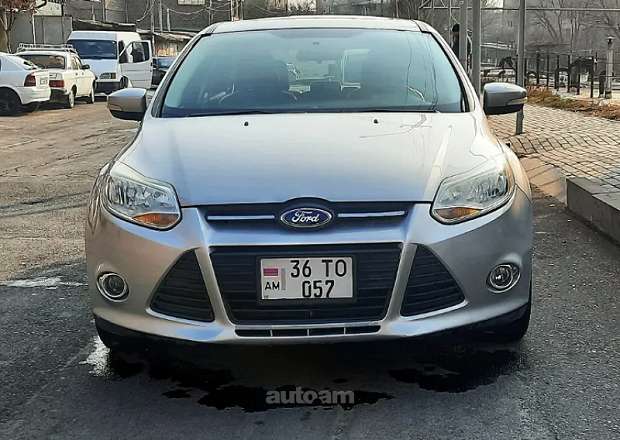Ford Focus 2012 — լուսանկար 1
