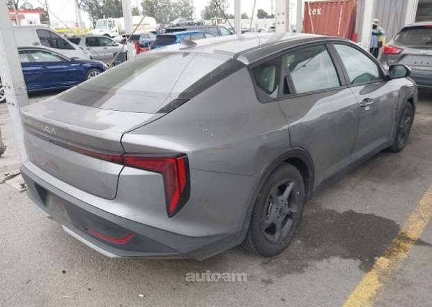 Kia K4