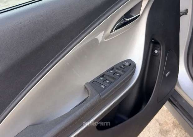 Chevrolet Volt 2011 — լուսանկար 9