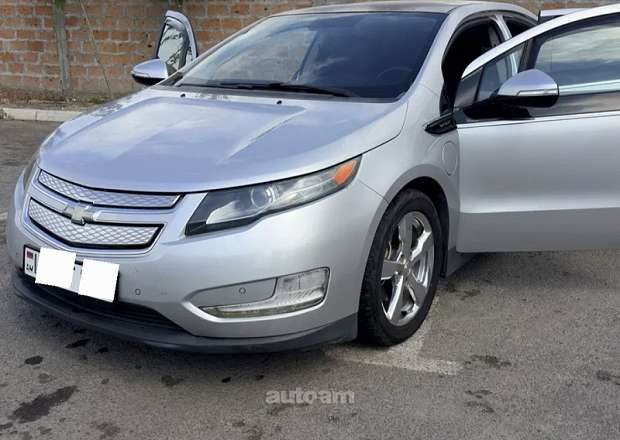 Chevrolet Volt 2011 — լուսանկար 1