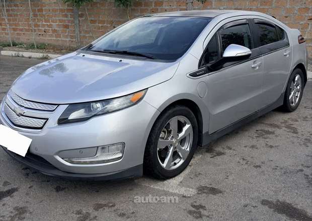 Chevrolet Volt 2011 — լուսանկար 2