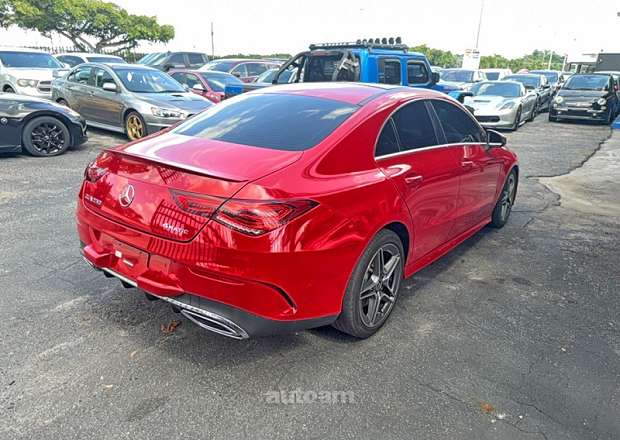 Mercedes-Benz CLA 250