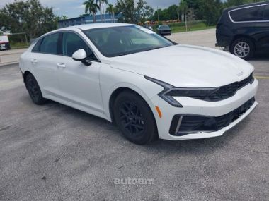Kia K5  2026 