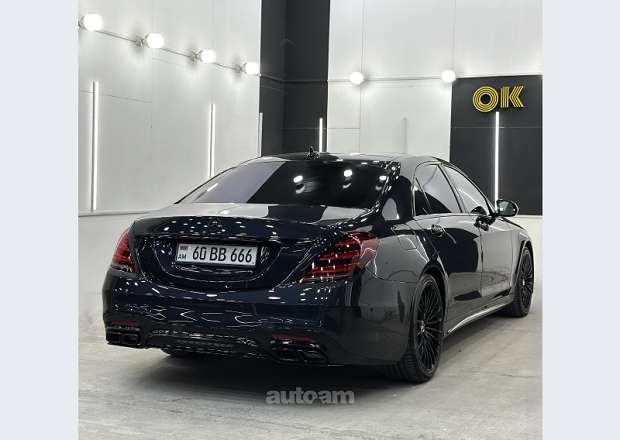 Mercedes-Benz S 500