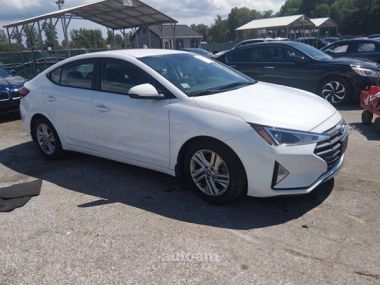 Hyundai Elantra  2020 