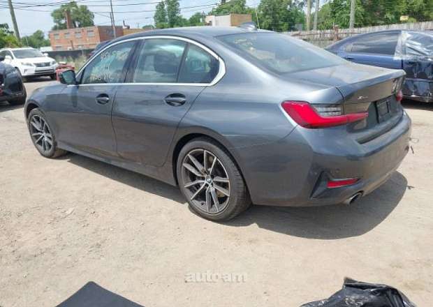 BMW 330