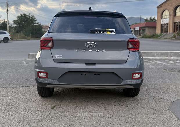 Hyundai Venue 2020 — լուսանկար 2