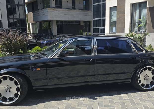 Jaguar XJ8 1998 — լուսանկար 3