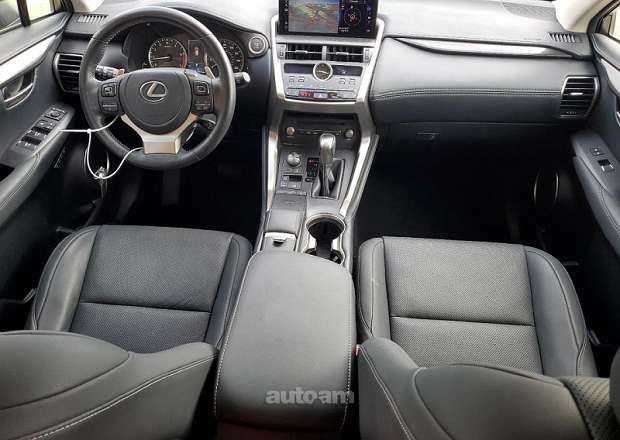 Lexus NX 300h