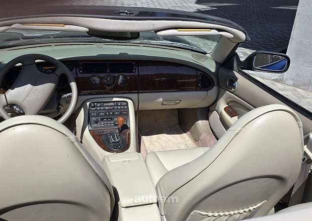 Jaguar XK8 1996 — լուսանկար 3