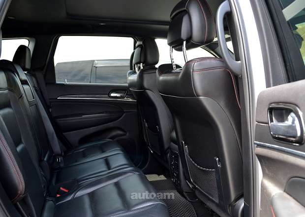 Jeep Grand Cherokee 2019 — լուսանկար 5
