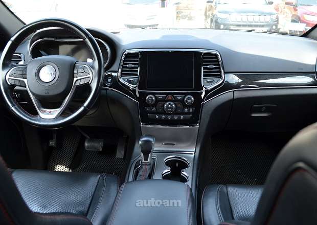 Jeep Grand Cherokee 2019 — լուսանկար 3