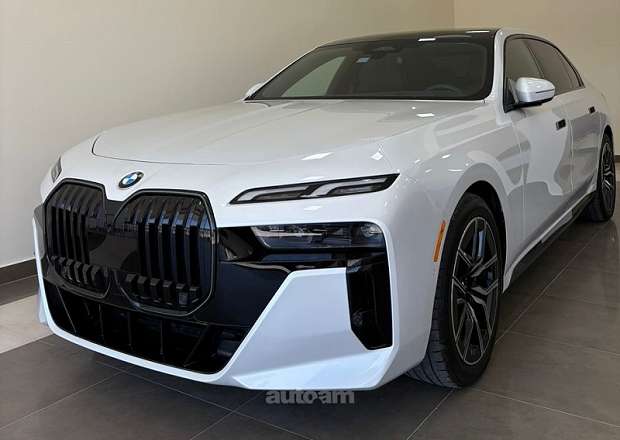 BMW i7 2024 — լուսանկար 1