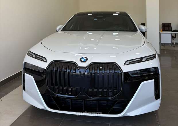 BMW i7 2024 — լուսանկար 2
