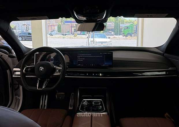 BMW i7 2024 — լուսանկար 7