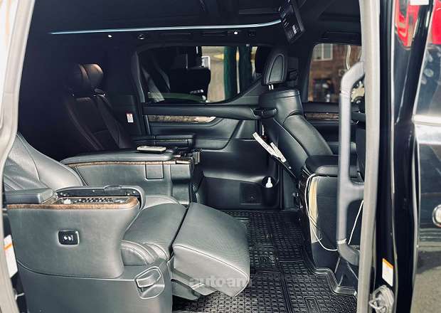 Toyota Alphard 2022 — լուսանկար 11