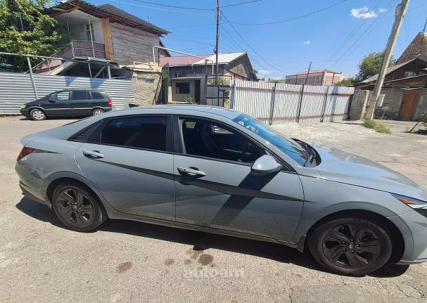 Hyundai Elantra 2021 — լուսանկար 3