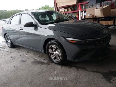 Hyundai Elantra  2025 