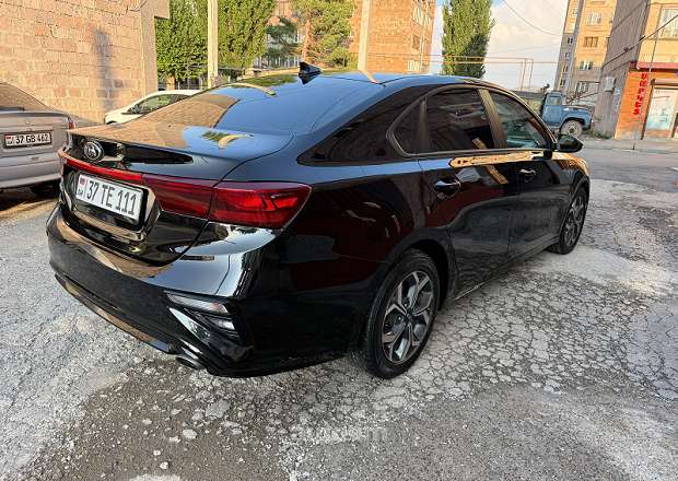 Kia Forte 2020 — լուսանկար 5