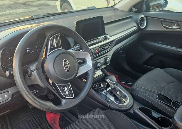 Kia Forte 2020 — լուսանկար 11
